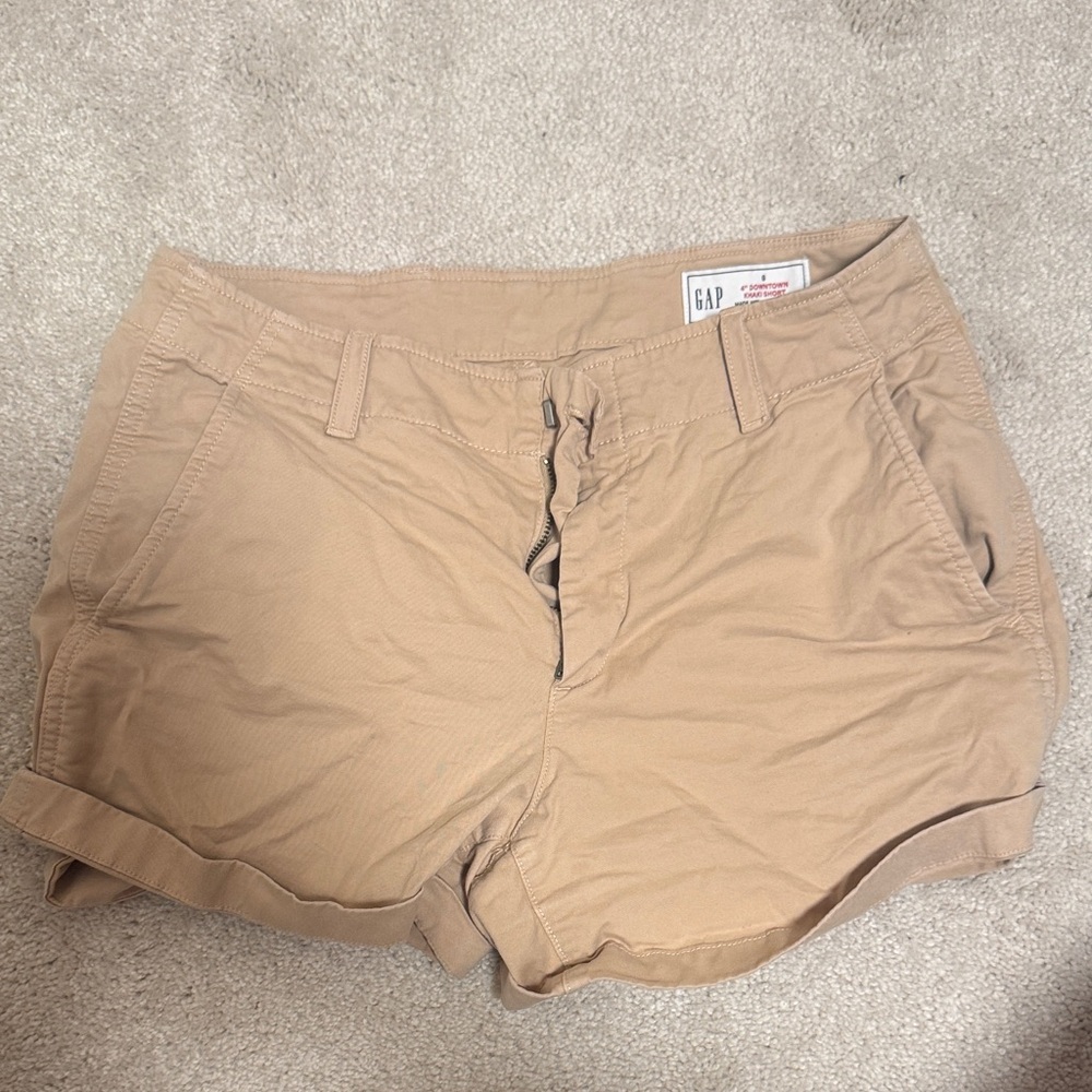 GAP Women's Beige Cargo Shorts
